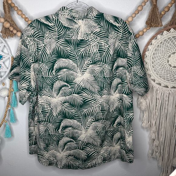 Levi's Tropical Palm Standard Fit Button Down - Picture 2 of 3